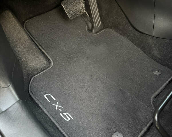Чорний Мазда СХ-5, об'ємом двигуна 2.2 л та пробігом 156 тис. км за 13450 $, фото 33 на Automoto.ua