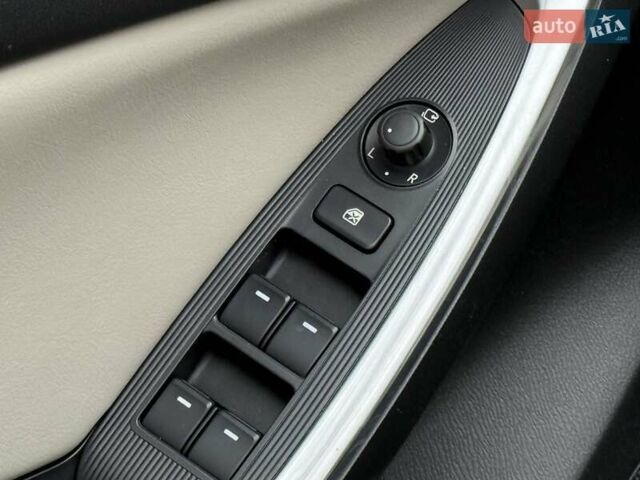 Черный Мазда СХ-5, объемом двигателя 2.2 л и пробегом 191 тыс. км за 11900 $, фото 33 на Automoto.ua