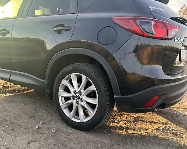 Чорний Мазда СХ-5, об'ємом двигуна 2.2 л та пробігом 267 тис. км за 12000 $, фото 4 на Automoto.ua