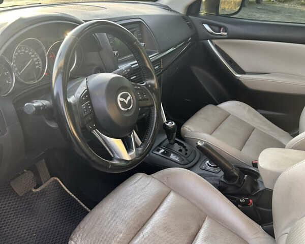Чорний Мазда СХ-5, об'ємом двигуна 2.2 л та пробігом 267 тис. км за 12000 $, фото 9 на Automoto.ua