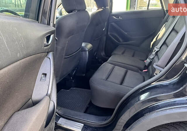 Чорний Мазда СХ-5, об'ємом двигуна 2.2 л та пробігом 240 тис. км за 11111 $, фото 16 на Automoto.ua