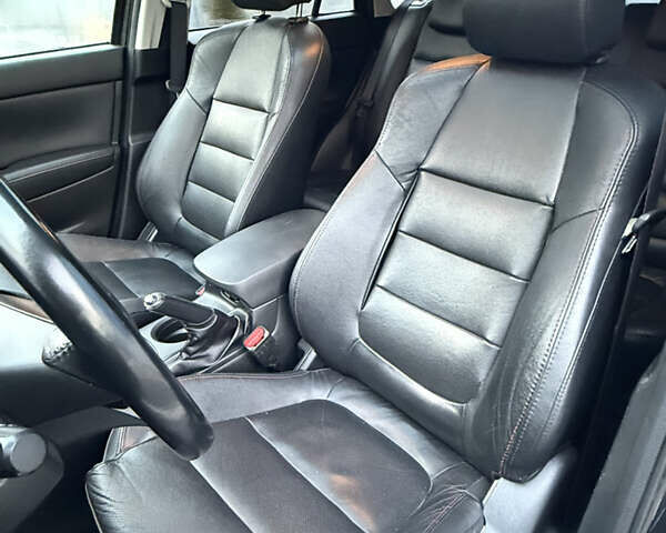 Черный Мазда СХ-5, объемом двигателя 2.2 л и пробегом 221 тыс. км за 13500 $, фото 14 на Automoto.ua