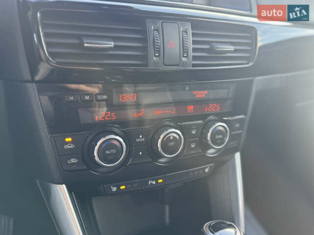 Черный Мазда СХ-5, объемом двигателя 2.2 л и пробегом 212 тыс. км за 12800 $, фото 33 на Automoto.ua