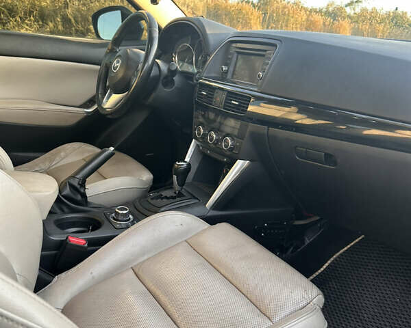 Чорний Мазда СХ-5, об'ємом двигуна 2.2 л та пробігом 267 тис. км за 12000 $, фото 13 на Automoto.ua