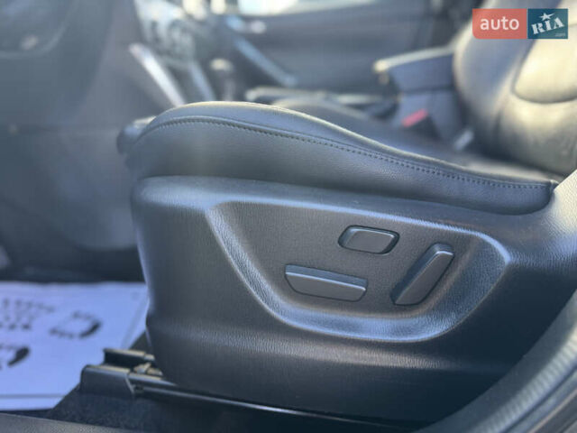 Черный Мазда СХ-5, объемом двигателя 2.2 л и пробегом 212 тыс. км за 12800 $, фото 28 на Automoto.ua