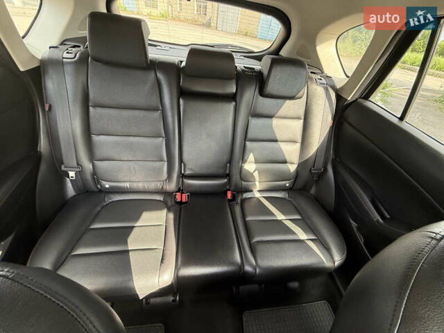 Черный Мазда СХ-5, объемом двигателя 2.2 л и пробегом 165 тыс. км за 12750 $, фото 94 на Automoto.ua