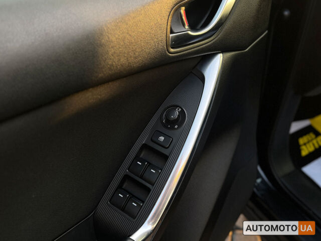 Чорний Мазда СХ-5, об'ємом двигуна 2.2 л та пробігом 271 тис. км за 12100 $, фото 11 на Automoto.ua