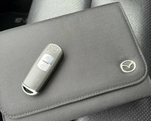 Чорний Мазда СХ-5, об'ємом двигуна 2.2 л та пробігом 234 тис. км за 12500 $, фото 28 на Automoto.ua