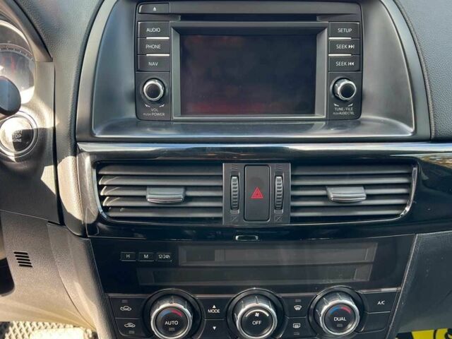 Чорний Мазда СХ-5, об'ємом двигуна 2.2 л та пробігом 225 тис. км за 10999 $, фото 12 на Automoto.ua