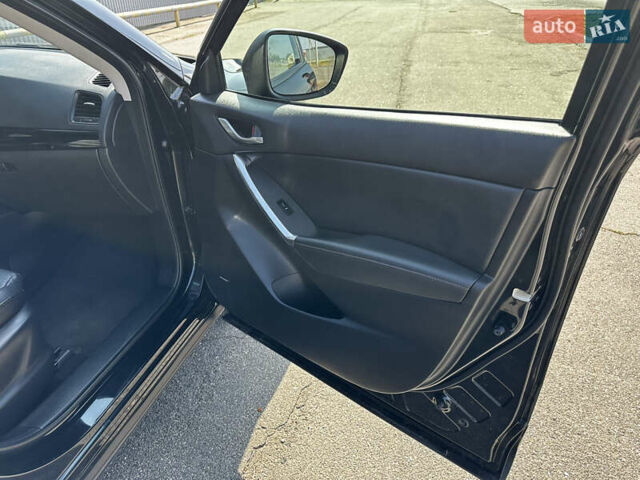 Черный Мазда СХ-5, объемом двигателя 2.19 л и пробегом 270 тыс. км за 13600 $, фото 18 на Automoto.ua