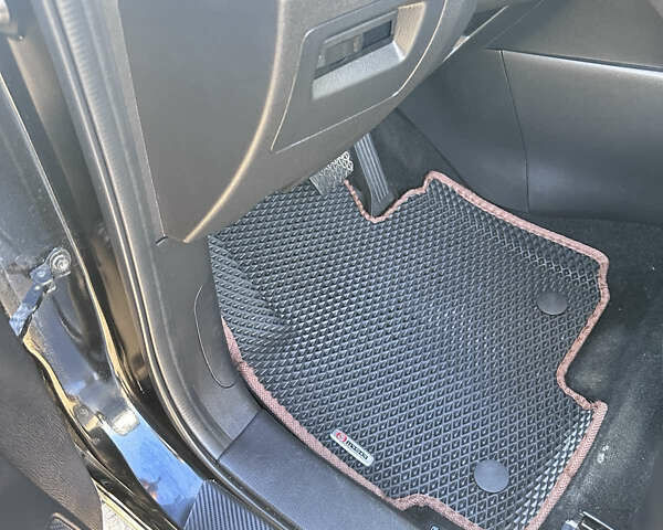 Мазда СХ-5 2013 в Ивано-Франковске на Automoto.ua Черный Мазда СХ-5, объемом двигателя 2.19 л и пробегом 265 тыс. км за 11800 $, фото 7 на Automoto.ua