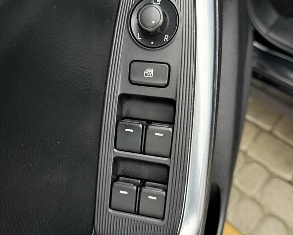 Чорний Мазда СХ-5, об'ємом двигуна 2.2 л та пробігом 234 тис. км за 12500 $, фото 12 на Automoto.ua