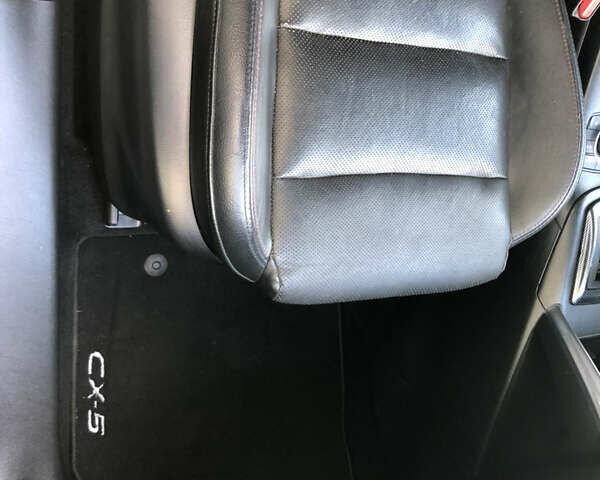 Черный Мазда СХ-5, объемом двигателя 2.2 л и пробегом 185 тыс. км за 12900 $, фото 30 на Automoto.ua