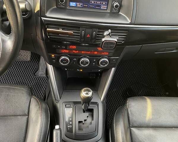 Черный Мазда СХ-5, объемом двигателя 2.2 л и пробегом 230 тыс. км за 14000 $, фото 25 на Automoto.ua