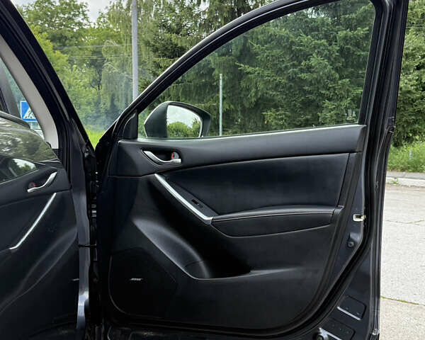 Черный Мазда СХ-5, объемом двигателя 2.2 л и пробегом 165 тыс. км за 12750 $, фото 22 на Automoto.ua