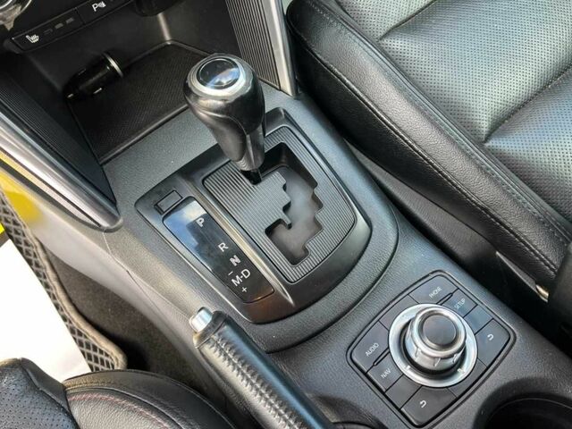 Чорний Мазда СХ-5, об'ємом двигуна 2.2 л та пробігом 225 тис. км за 10999 $, фото 13 на Automoto.ua