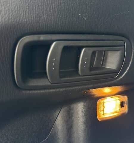 Черный Мазда СХ-5, объемом двигателя 2.2 л и пробегом 199 тыс. км за 14000 $, фото 40 на Automoto.ua