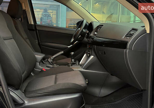 Черный Мазда СХ-5, объемом двигателя 2 л и пробегом 235 тыс. км за 12700 $, фото 5 на Automoto.ua