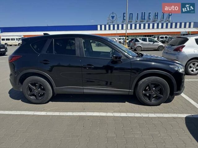 Черный Мазда СХ-5, объемом двигателя 2.2 л и пробегом 250 тыс. км за 13900 $, фото 4 на Automoto.ua