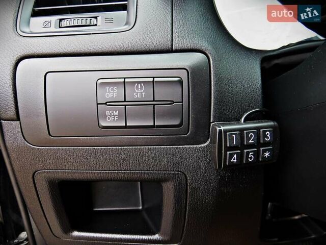Черный Мазда СХ-5, объемом двигателя 2.49 л и пробегом 189 тыс. км за 13750 $, фото 12 на Automoto.ua