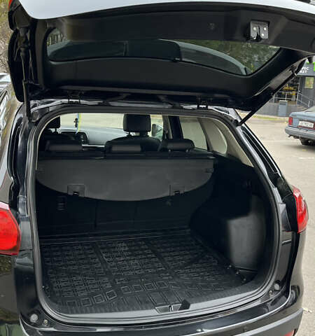 Черный Мазда СХ-5, объемом двигателя 2.19 л и пробегом 240 тыс. км за 15000 $, фото 7 на Automoto.ua