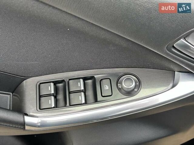 Черный Мазда СХ-5, объемом двигателя 2.2 л и пробегом 203 тыс. км за 15900 $, фото 24 на Automoto.ua
