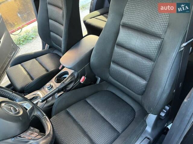 Черный Мазда СХ-5, объемом двигателя 2.2 л и пробегом 175 тыс. км за 16500 $, фото 31 на Automoto.ua