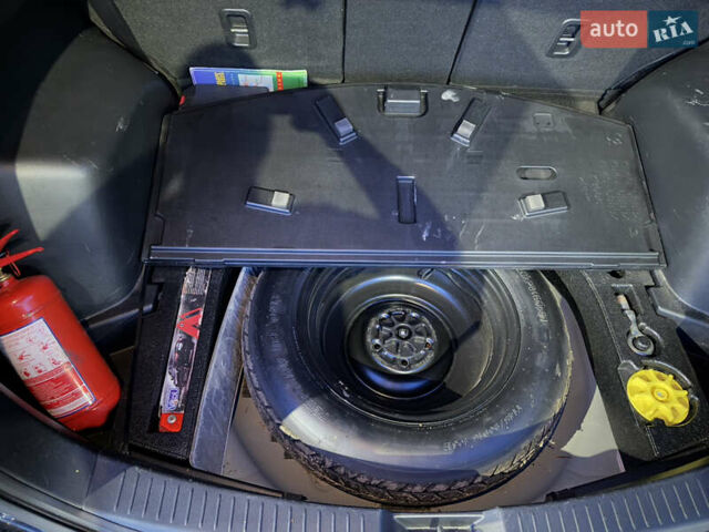 Черный Мазда СХ-5, объемом двигателя 2.49 л и пробегом 192 тыс. км за 14000 $, фото 19 на Automoto.ua