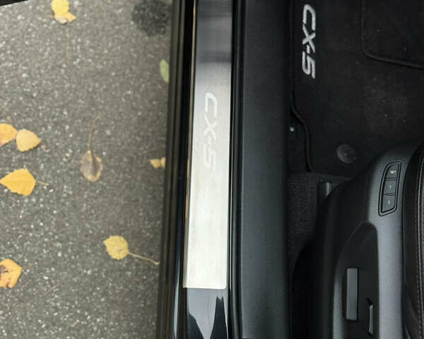 Мазда СХ-5 2016 в Чернигове на Automoto.ua Черный Мазда СХ-5, объемом двигателя 2.2 л и пробегом 160 тыс. км за 17500 $, фото 51 на Automoto.ua