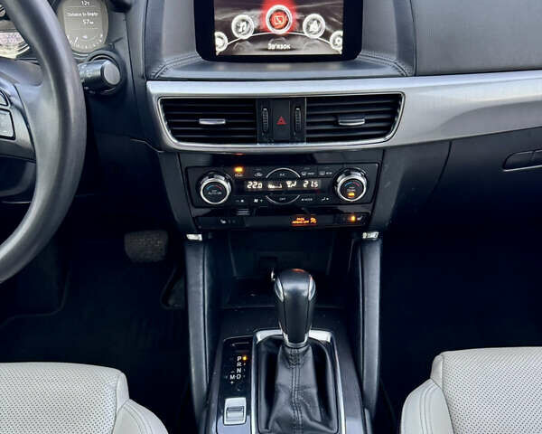 Чорний Мазда СХ-5, об'ємом двигуна 2.49 л та пробігом 120 тис. км за 14500 $, фото 17 на Automoto.ua