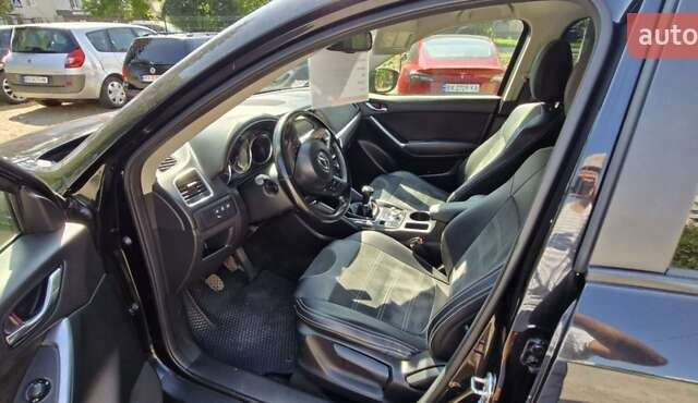 Черный Мазда СХ-5, объемом двигателя 2.2 л и пробегом 250 тыс. км за 12700 $, фото 2 на Automoto.ua