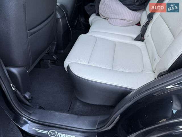 Мазда СХ-5 2016 в Киеве на Automoto.ua Черный Мазда СХ-5, объемом двигателя 2.49 л и пробегом 113 тыс. км за 15300 $, фото 27 на Automoto.ua