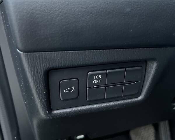 Черный Мазда СХ-5, объемом двигателя 2.5 л и пробегом 141 тыс. км за 16800 $, фото 14 на Automoto.ua