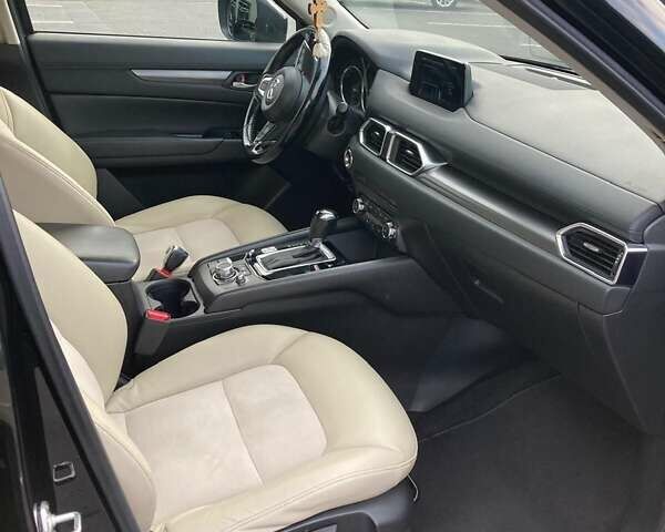 Чорний Мазда СХ-5, об'ємом двигуна 2.49 л та пробігом 122 тис. км за 17000 $, фото 1 на Automoto.ua