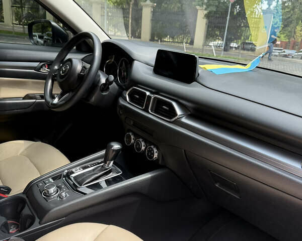 Черный Мазда СХ-5, объемом двигателя 2.49 л и пробегом 110 тыс. км за 21500 $, фото 10 на Automoto.ua