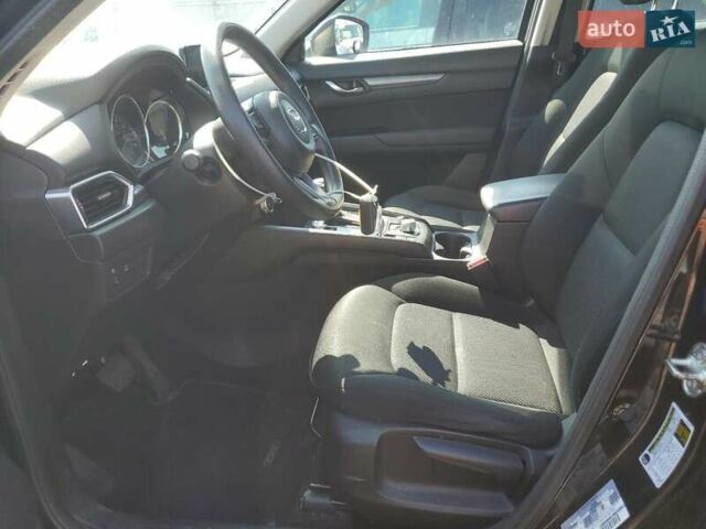 Мазда СХ-5 2017 в Полтаве на Automoto.ua Черный Мазда СХ-5, объемом двигателя 2.5 л и пробегом 114 тыс. км за 4100 $, фото 6 на Automoto.ua