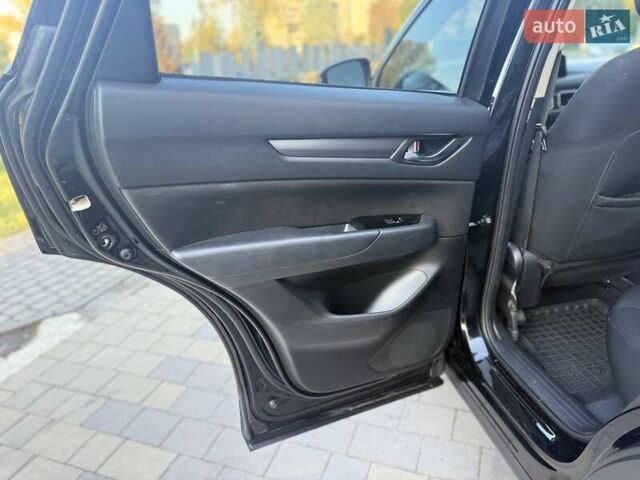 Мазда СХ-5 2017 в Ивано-Франковске на Automoto.ua Черный Мазда СХ-5, объемом двигателя 2.49 л и пробегом 112 тыс. км за 16300 $, фото 23 на Automoto.ua