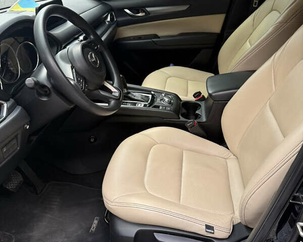 Черный Мазда СХ-5, объемом двигателя 2.49 л и пробегом 110 тыс. км за 21500 $, фото 8 на Automoto.ua