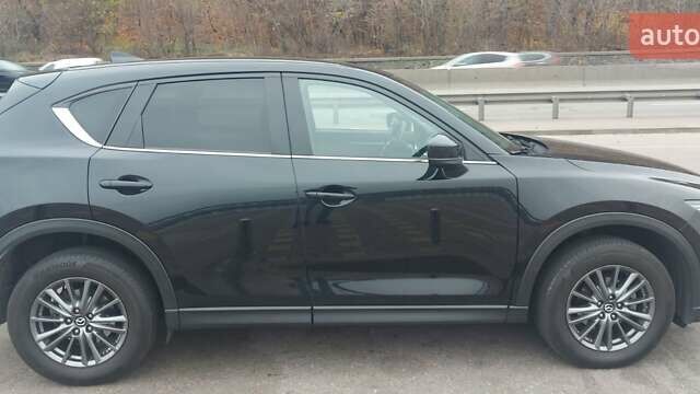 Черный Мазда СХ-5, объемом двигателя 2 л и пробегом 170 тыс. км за 20000 $, фото 4 на Automoto.ua