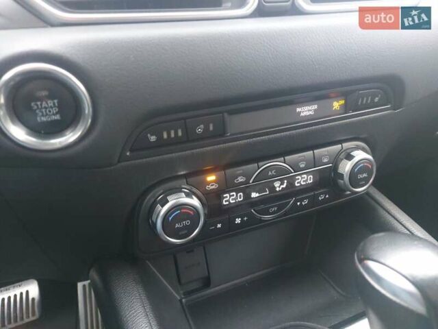 Черный Мазда СХ-5, объемом двигателя 2 л и пробегом 170 тыс. км за 20000 $, фото 22 на Automoto.ua