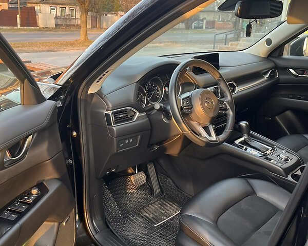 Черный Мазда СХ-5, объемом двигателя 2.49 л и пробегом 87 тыс. км за 20300 $, фото 4 на Automoto.ua