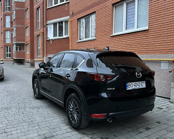 Черный Мазда СХ-5, объемом двигателя 2 л и пробегом 76 тыс. км за 22000 $, фото 2 на Automoto.ua