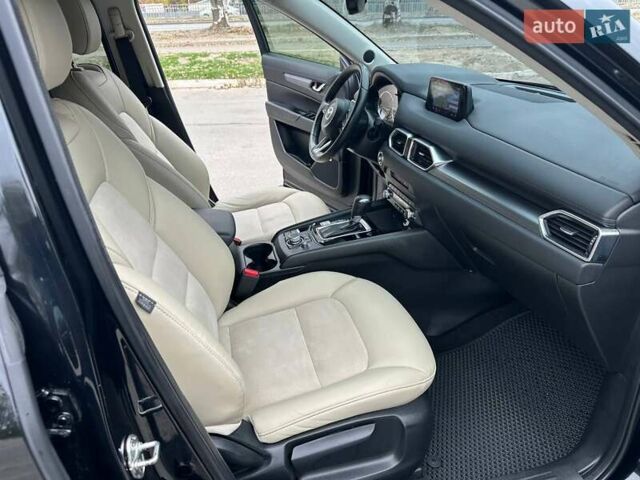 Чорний Мазда СХ-5, об'ємом двигуна 2.49 л та пробігом 75 тис. км за 20000 $, фото 32 на Automoto.ua