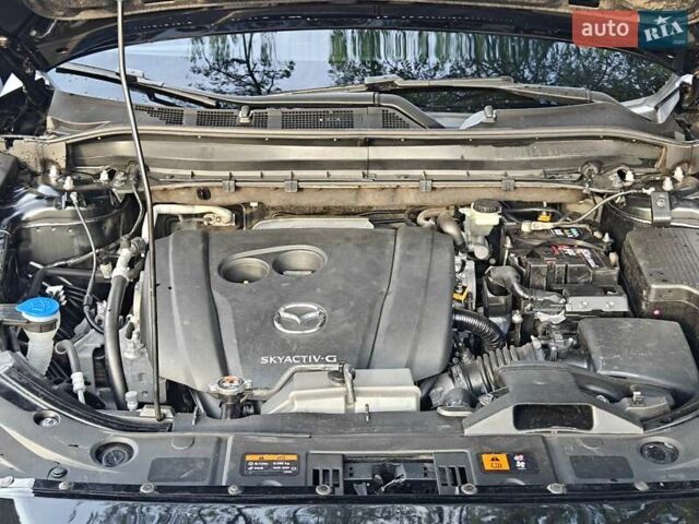 Черный Мазда СХ-5, объемом двигателя 2.49 л и пробегом 106 тыс. км за 21600 $, фото 12 на Automoto.ua