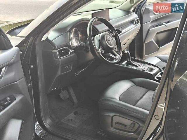 Черный Мазда СХ-5, объемом двигателя 2.49 л и пробегом 106 тыс. км за 21600 $, фото 10 на Automoto.ua