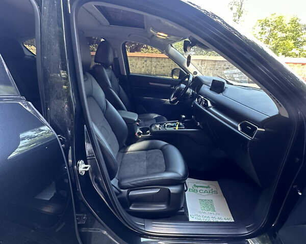 Мазда СХ-5 2020 в Черновцах на Automoto.ua Черный Мазда СХ-5, объемом двигателя 2.49 л и пробегом 95 тыс. км за 19200 $, фото 7 на Automoto.ua