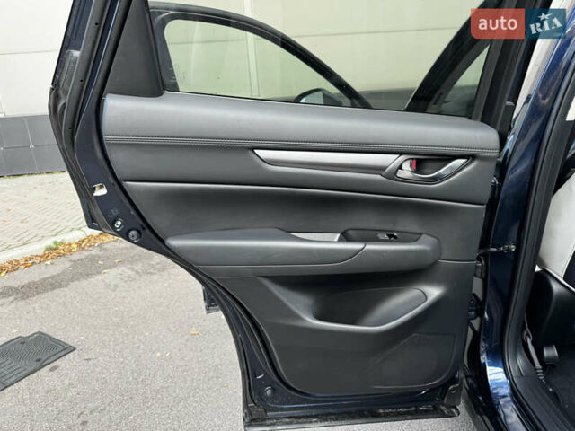 Мазда СХ-5 2020 в Киеве на Automoto.ua Черный Мазда СХ-5, объемом двигателя 2.5 л и пробегом 80 тыс. км за 19999 $, фото 10 на Automoto.ua