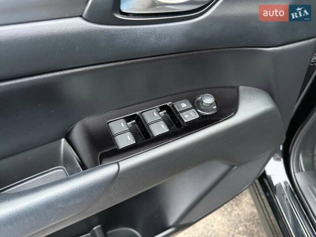 Черный Мазда СХ-5, объемом двигателя 2 л и пробегом 59 тыс. км за 29000 $, фото 58 на Automoto.ua