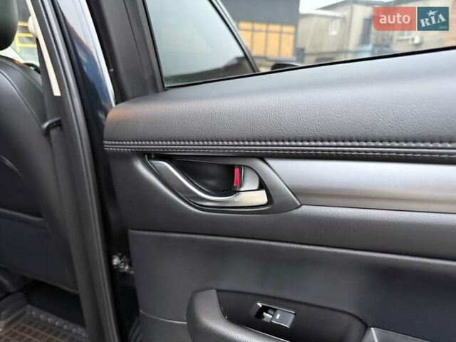 Черный Мазда СХ-5, объемом двигателя 2 л и пробегом 59 тыс. км за 29000 $, фото 80 на Automoto.ua