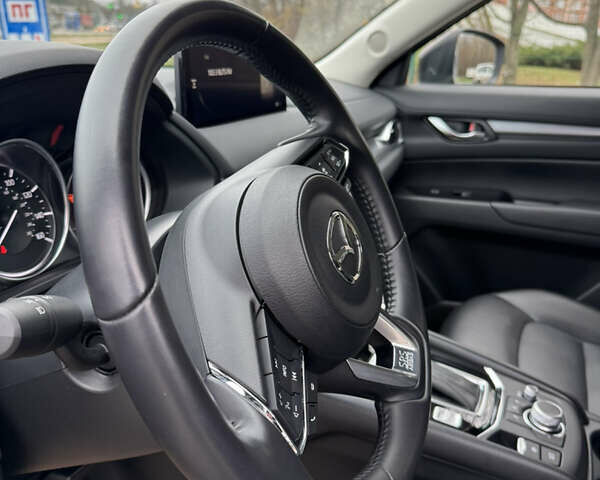 Чорний Мазда СХ-5, об'ємом двигуна 2.49 л та пробігом 10 тис. км за 24977 $, фото 13 на Automoto.ua